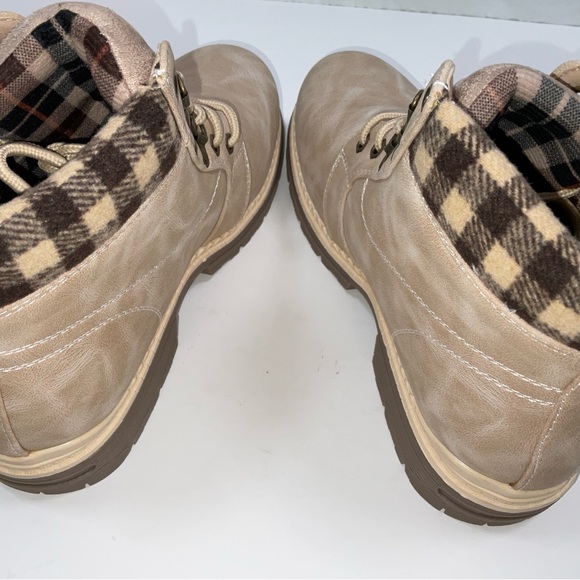 NIB Women’s Cottimo Water Resistant Flannel Lined Hiking Boots Beige Size 9 - Picture 6 of 8